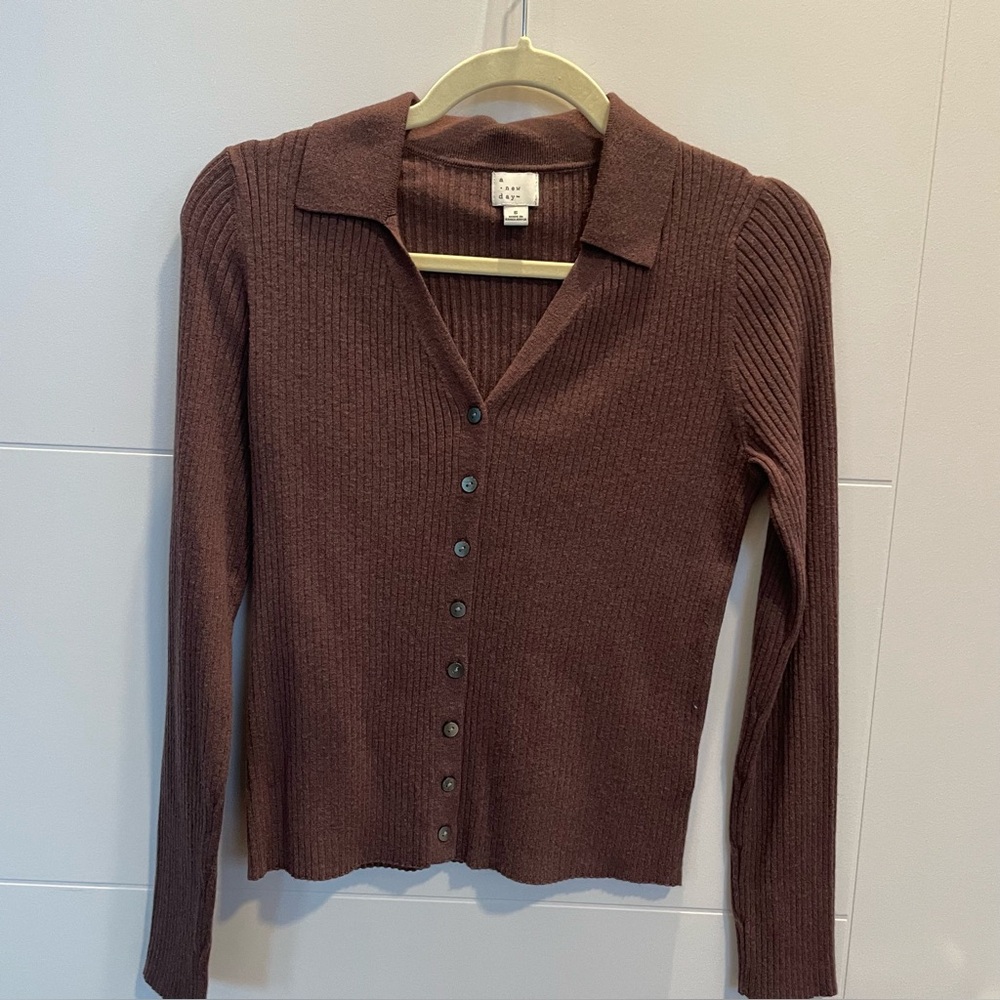 🌟A NEW DAY🌟Brown Ribbed Button-Up Cardigan, Small